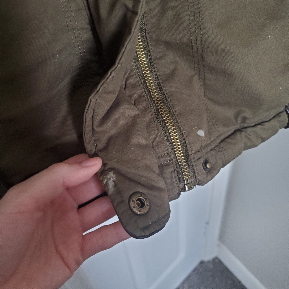 Green fall jacket - Picture 6 of 12